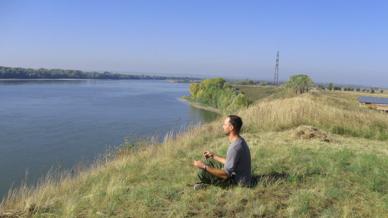 медитация на берегу оби